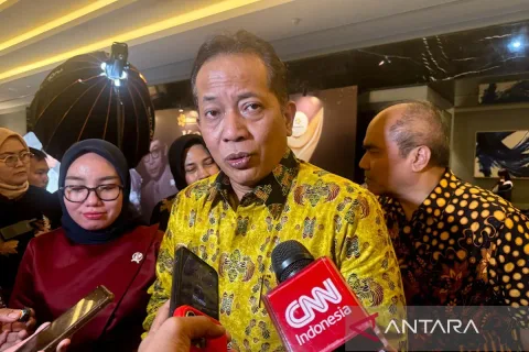 Menkop Targetkan 130 Ribu Koperasi Naik Kelas: Kunci Pertumbuhan Ekonomi Inklusif