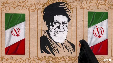 Iran Serukan Akhiri Perang di Posisi Kuat: Isyarat Negosiasi atau Retorika Politik?