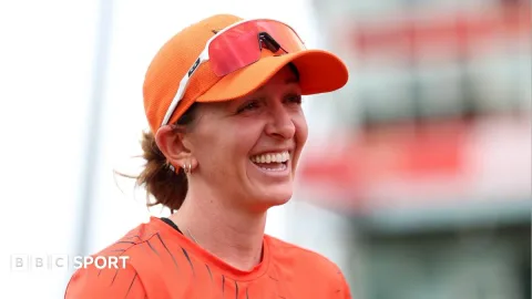 Kate Cross Pensiun: Garda Depan Kricket Wanita Inggris Tutup Karier di Usia 34