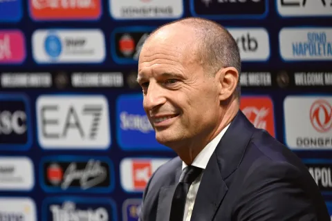 Allegri Pede De Bruyne Adaptif di Napoli, Badiashile Masih Misteri