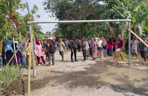 Warga Banyumas Blokade Tambang Pasir Sungai Serayu: 11 Mesin Sedot Dianggap Ancaman Longsor