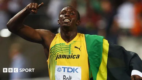 Usain Bolt Daftar ke Klub Veteran Manchester: Karier Sepak Bola Sang Legenda Berlanjut