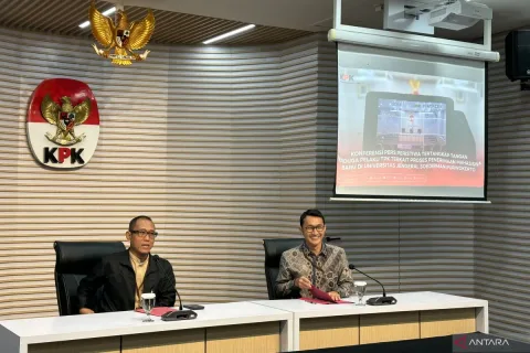 KPK Tetapkan Rektor Unsoed dan Lima Tersangka Lain dalam Kasus Suap Penerimaan Mahasiswa