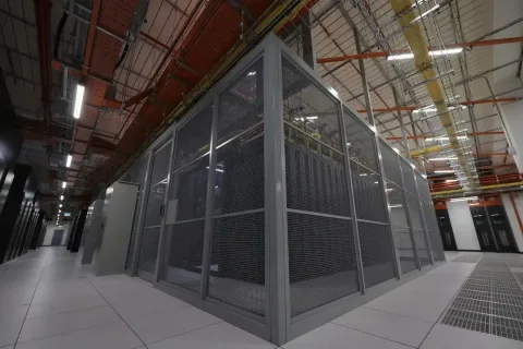Singapura Alokasikan 200 MW Kapasitas Data Center ke Empat Operator: Sinyal Kuat bagi Pasar AI Asia Tenggara