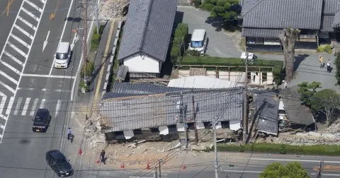 Kumamoto Imbau Warga Tak Buang Dokumen Bersejarah Usai Gempa: Upaya Selamatkan Warisan Budaya