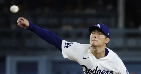 Yamamoto Tampil Solid, Dodgers Menang Dramatis; Okamoto Perpanjang Rentetan Hit