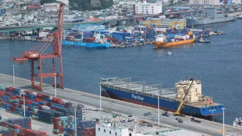 Korea Selatan Uji Jalur Arktik untuk Perdagangan, Tantang Isolasi Rusia