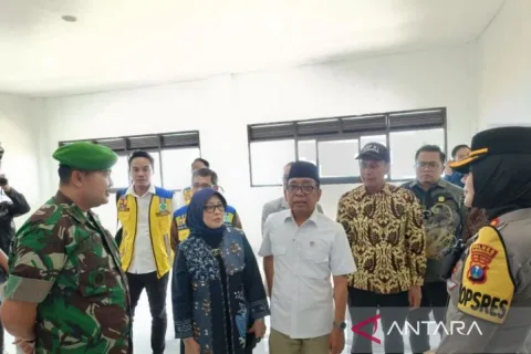 Revitalisasi Sekolah di Bojonegoro: Menko PMK Tegaskan Infrastruktur Pendidikan Kunci Pemerataan SDM