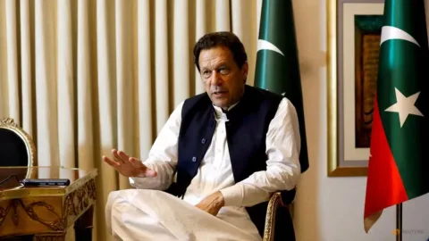 Krisis Politik Pakistan Memanas: PTI Ajukan Gugatan Kontemptus atas Perlakuan Medis Imran Khan