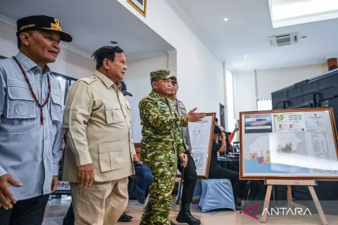 Prabowo Instruksikan Edukasi Karhutla hingga Akar Rumput, Siapkan Ekskavator untuk Gantikan Pembakaran Lahan