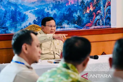 Prabowo Perintahkan Penghentian Perluasan Titik Api di Kalimantan: Eskalasi Penanganan Karhutla