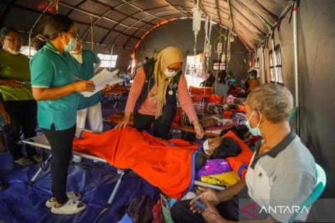 Gempa NTT: 150 Ribu Jiwa Mengungsi, BNPB Kewalahan Hadapi Ribuan Gempa Susulan