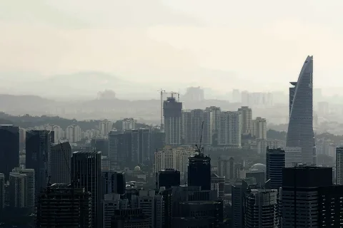 Kabut Asap Lintas Batas: Ancaman Senyap bagi Pasar Properti Asia Tenggara