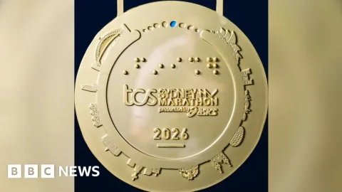 Medali Sydney Marathon Salah Gambar Stadion Jerman, Panitia: Kami Tak Lari dari Kesalahan
