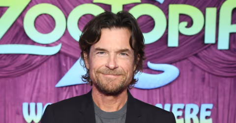 Jason Bateman: Bertahan di Hollywood Adalah Keberuntungan, Bukan Jaminan
