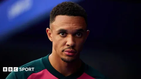 Trent Alexander-Arnold Buka Suara: Cemoohan Fans Liverpool Masih Menghantuinya