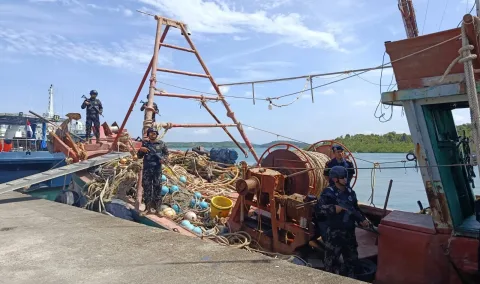 Nelayan Anambas Terjepit: Kapal Ikan Vietnam Makin Berani, Patroli Minim Anggaran