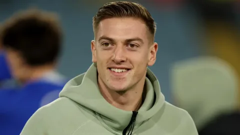 Nottingham Forest Beralih ke Daniel Muรฑoz: Solusi Taktis Lebih Tepat daripada Liam Delap?