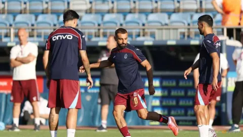 Dua Gol Salah Bawa Trabzonspor Raih Kemenangan Perdana di Liga Turki