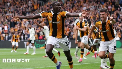 Hull City Buka Premier League dengan Kejutan: Taklukkan Manchester United 2-0