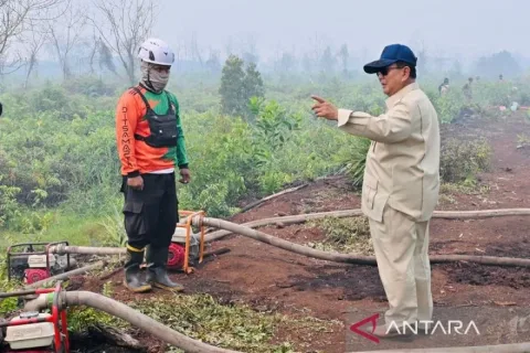 Prabowo Perluas Operasi Karhutla ke Sumatera: Riau Jadi Pintu Masuk, 2.894 Titik Panas Terdeteksi