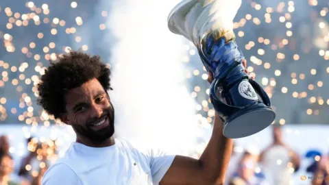 Arthur Fils dan Coco Gauff Ukir Sejarah di Cincinnati: Gelar Perdana dan Mahkota Kedua