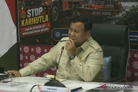 Prabowo Terjunkan 1.000 Perwira TNI-Polri ke Daerah untuk Perkuat Cegah Karhutla