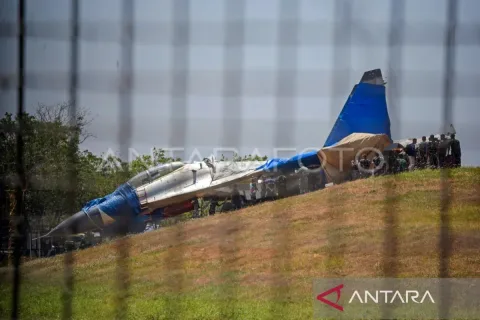 Rem Gagal Saat Uji Terbang, Sukhoi TNI AU Keluar Landasan di Hasanuddin