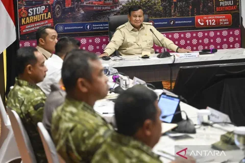 Prabowo ke Riau, Larangan Bakar Lahan dan RUU Perampasan Aset: Lima Agenda Politik yang Mengisi Senin