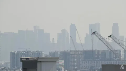 Kabut Asap Mengancam Singapura: Titik Panas di Sumatra dan Kalimantan Meningkat