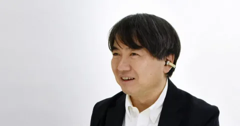 Gangguan Pendengaran Mengintai Generasi Muda: Inovasi Jepang dari Earphone hingga Van Tes