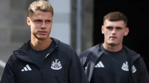Newcastle Butuh Marc Casado, Bukan Sean Steur: Pelajaran dari Laga Pembuka
