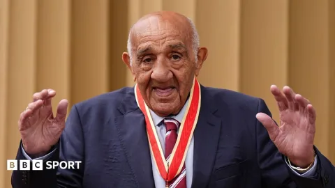 Legenda Rugby League Sir Billy Boston Tutup Usia di 92 Tahun
