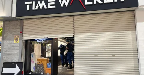 Perampokan Siang Bolong di Nakano Broadway: Jam Mewah Rp20 Miliar Raib, Dua Pelaku Kabur