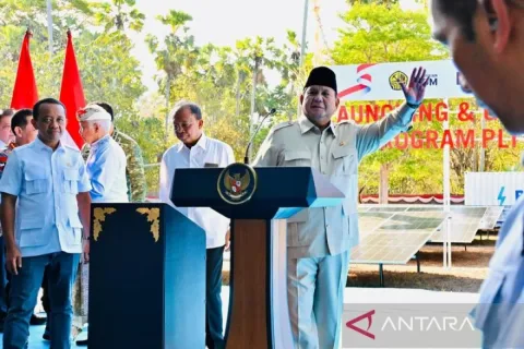 Prabowo: Negara Hadir, Karhutla Ditargetkan Tuntas dalam Dua Pekan