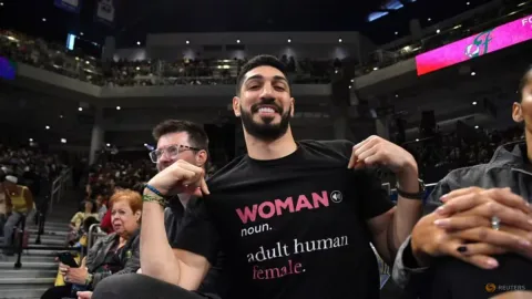 Dua Eks Bintang NBA Gagal Ikut Draft WNBA: Kontroversi Transgender Memanas