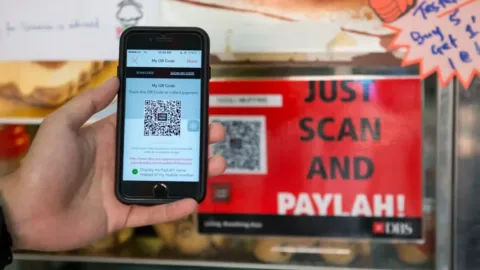 DBS Perpanjang Program Cashback PayLah! hingga Akhir Tahun: Strategi Meredam Tekanan Biaya Hidup