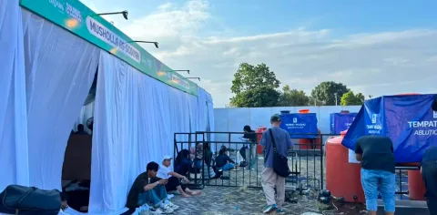 Musala di Tengah Konser: Wajah Baru Keberagamaan Anak Muda Indonesia