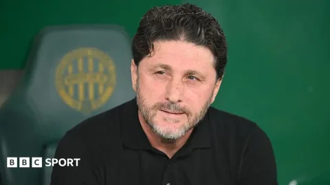 Trabzonspor Tolak Pengunduran Diri Tekke, Salah Tegaskan Komitmennya