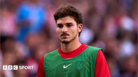 Simeone Siap Sambut Alvarez, Barcelona Terus Ditolak Atletico