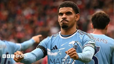 Duel Sengit di Anfield: Liverpool Tertahan 2-2 oleh Nottingham Forest, Gibbs-White Jadi Bintang