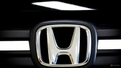 Honda dan Nissan Dikabarkan Sepakat Kembangkan Sistem Operasi Mobil Bersama: Langkah Strategis di Tengah Persaingan EV Global