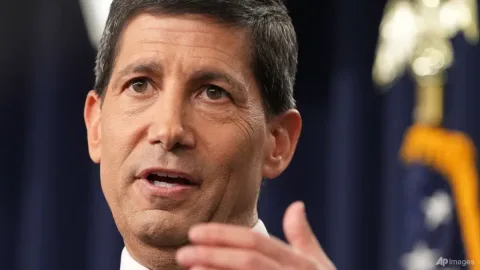 Dolar Menguat, Wall Street Tertekan: Sinyal Hawkish The Fed Mengguncang Pasar