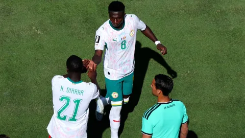 Liverpool Gagal Dapat Lamine Camara, Chelsea Pimpin Perburuan Gelandang Bertahan