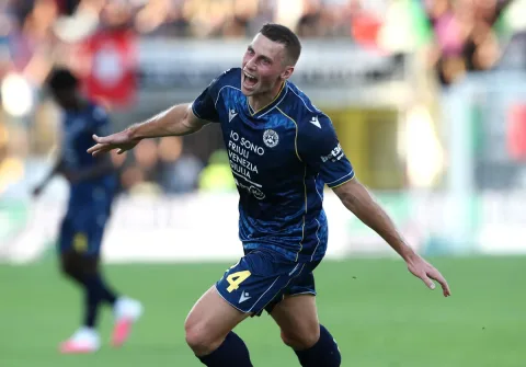 Monza Kembali Tersandung: Dua Gol di Masa Injury Time Bawa Udinese Menang 3-2