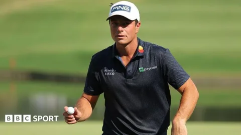 Hovland Pimpin Tour Championship, Scheffler dan McIlroy Mengintai di Belakang