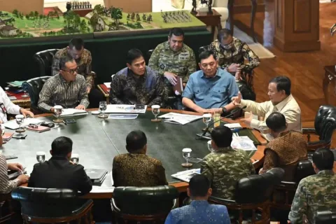 Prabowo Instruksikan Babinsa Jadi Garda Depan Edukasi Karhutla di Desa