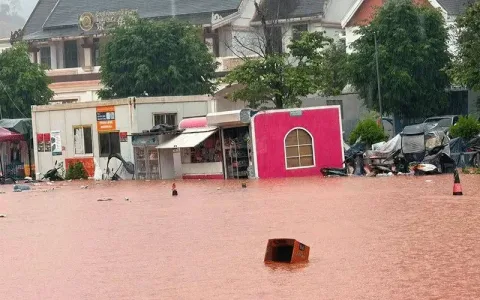 Banjir Bandang di Laos Utara: Zona Bencana Ditetapkan, Perbatasan China Terdampak