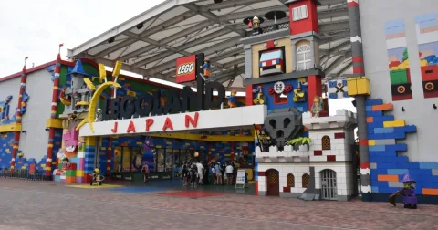Pintu Wahana Macet, 10 Pengunjung Terjebak di Legoland Jepang: Standar Keselamatan Taman Hiburan Dipertanyakan