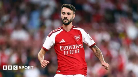 Hamburg Kian Dekat Amankan Fabio Vieira dari Arsenal: Negosiasi Sentuh โฌ10 Juta